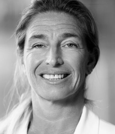  Hönigsberger,  Sabine 