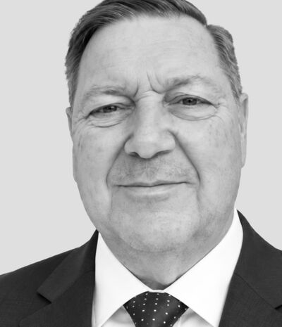 Pölzl, Dr. Alfred