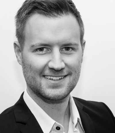  Schmitz,  Dr. Oliver 